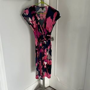 NWOT Maggie London Floral Wrap Dress